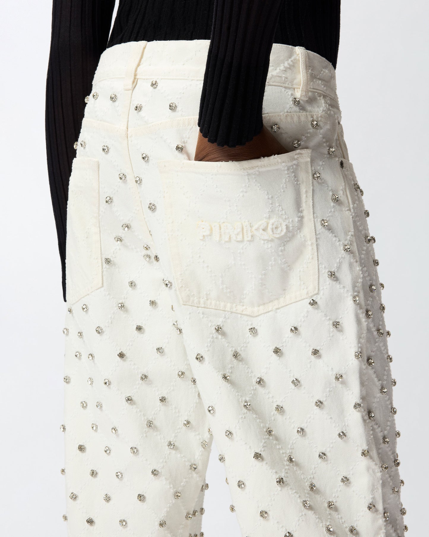 Wide-leg jeans with diamond pattern and rhinestones
