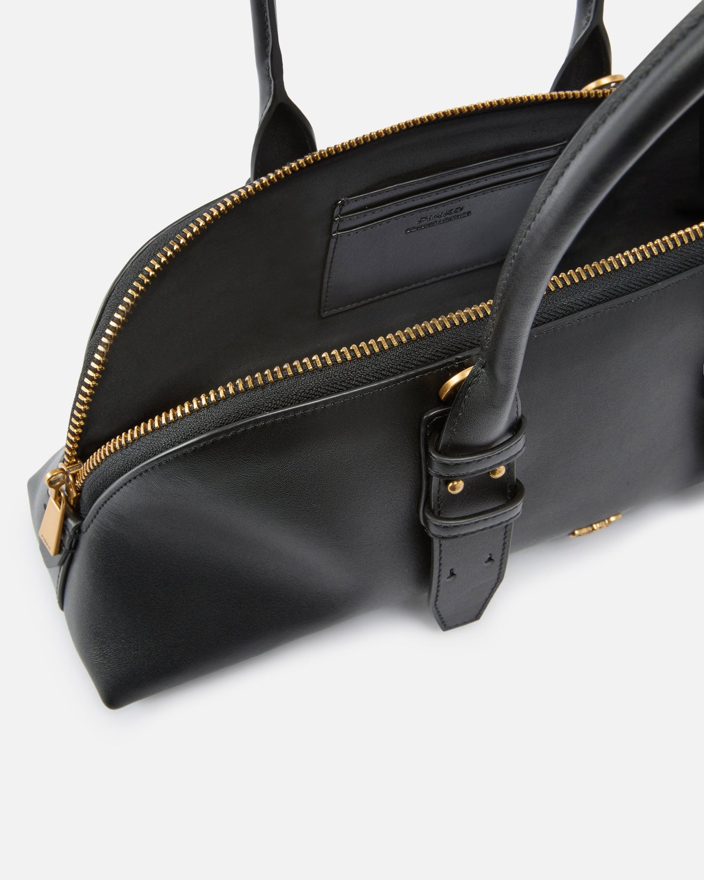Escape Bag Horizontal large shoulder bag in leather