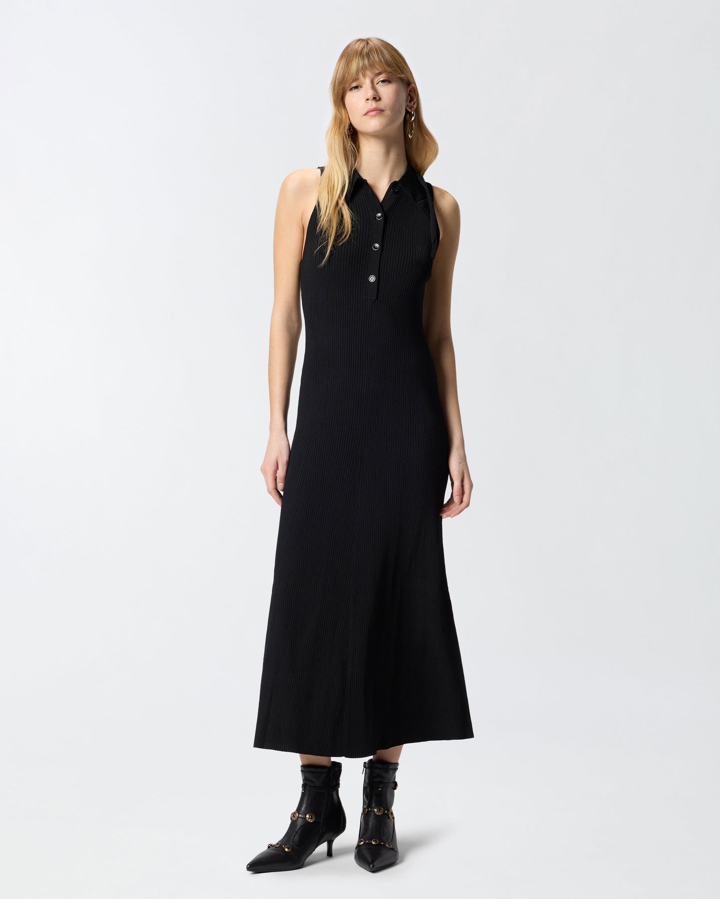 Long ribbed dress with bandana collar