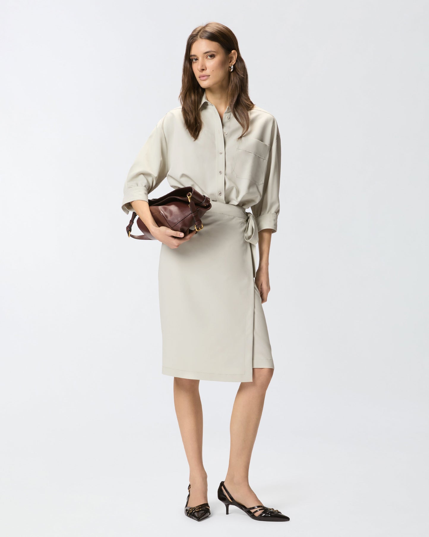 Midi dress with a shirt-style bodice