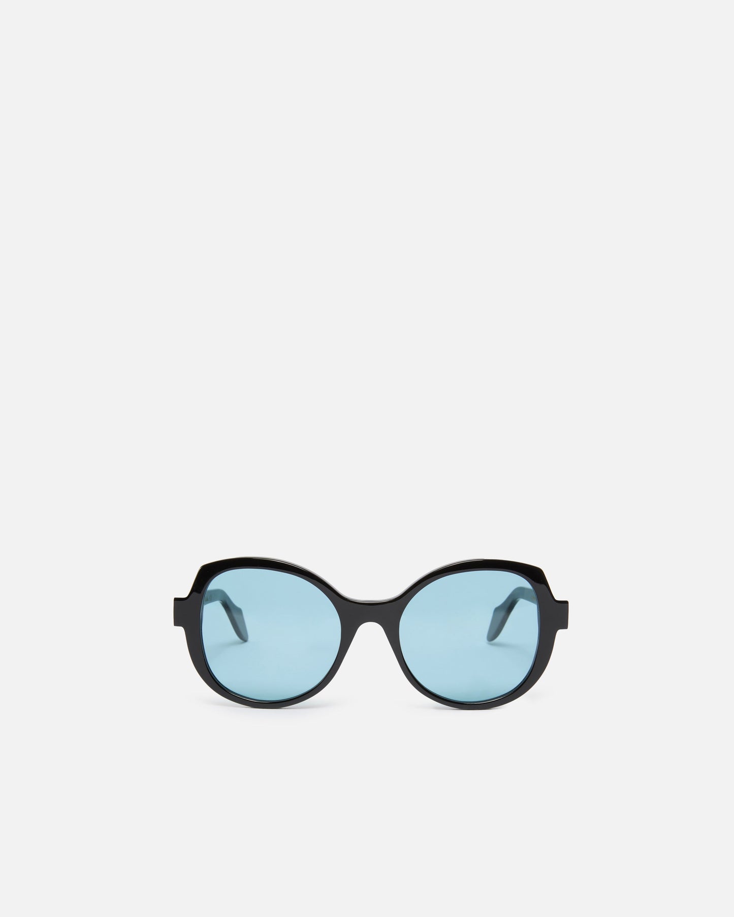 Oversize sunglasses