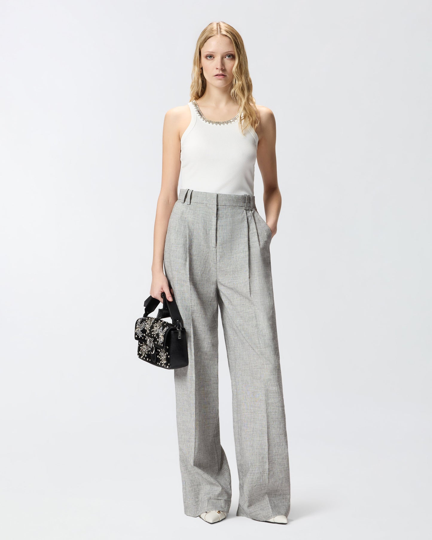 Ribbed top with bejewelled embellishment
