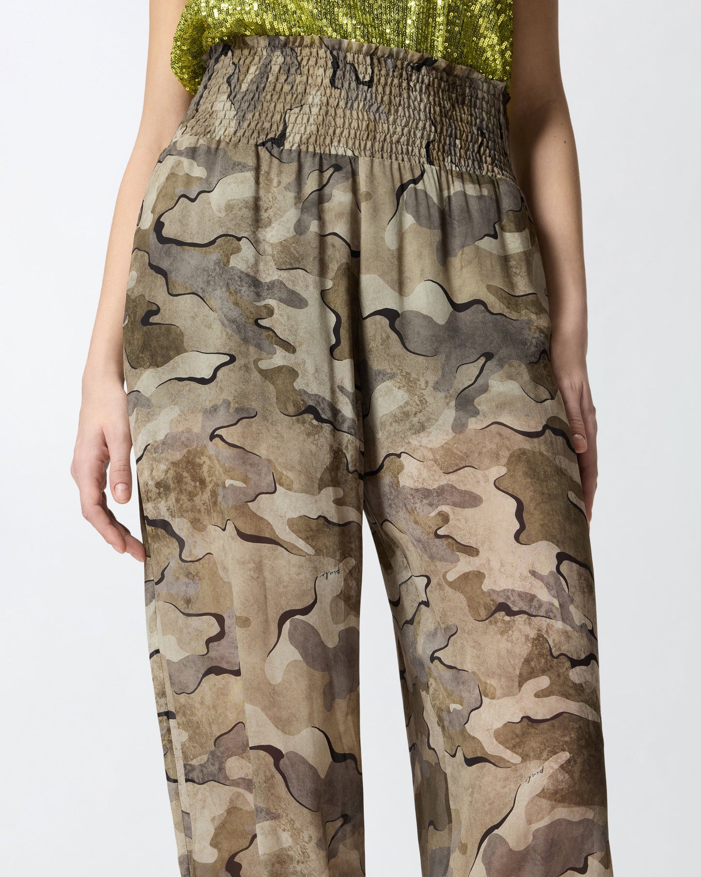 Camouflage balloon-fit trousers with high waist