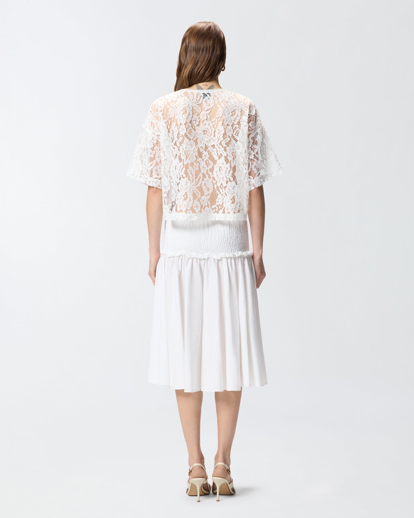 Cropped lace t-shirt
