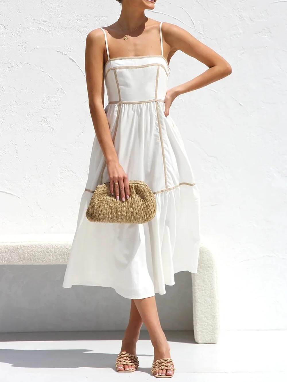 Midikleid mit Kontrastbesatz und verstellbaren Trägern
