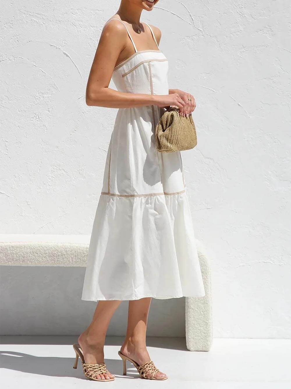 Midikleid mit Kontrastbesatz und verstellbaren Trägern