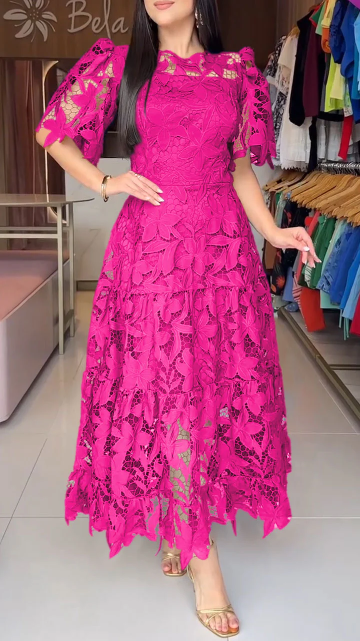 Damenkleid mit Rundhalsausschnitt und Cut-outs