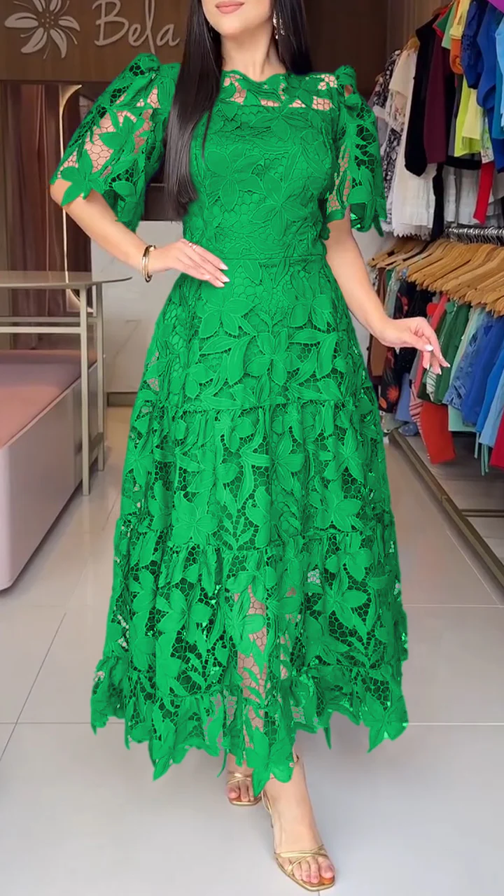 Damenkleid mit Rundhalsausschnitt und Cut-outs