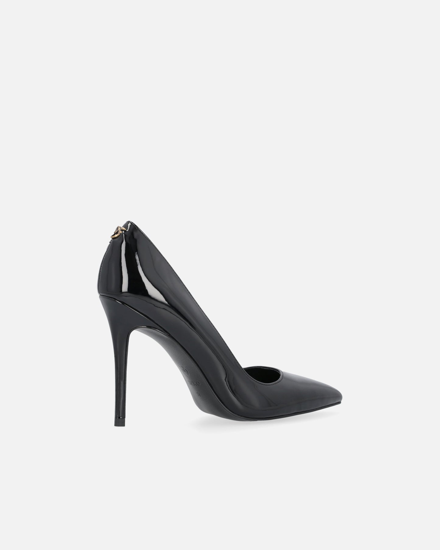 Shiny heeled pumps
