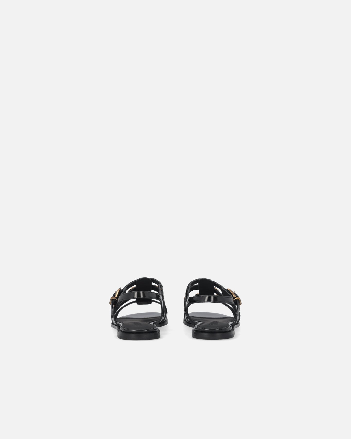 Flat sandals with straps and studs