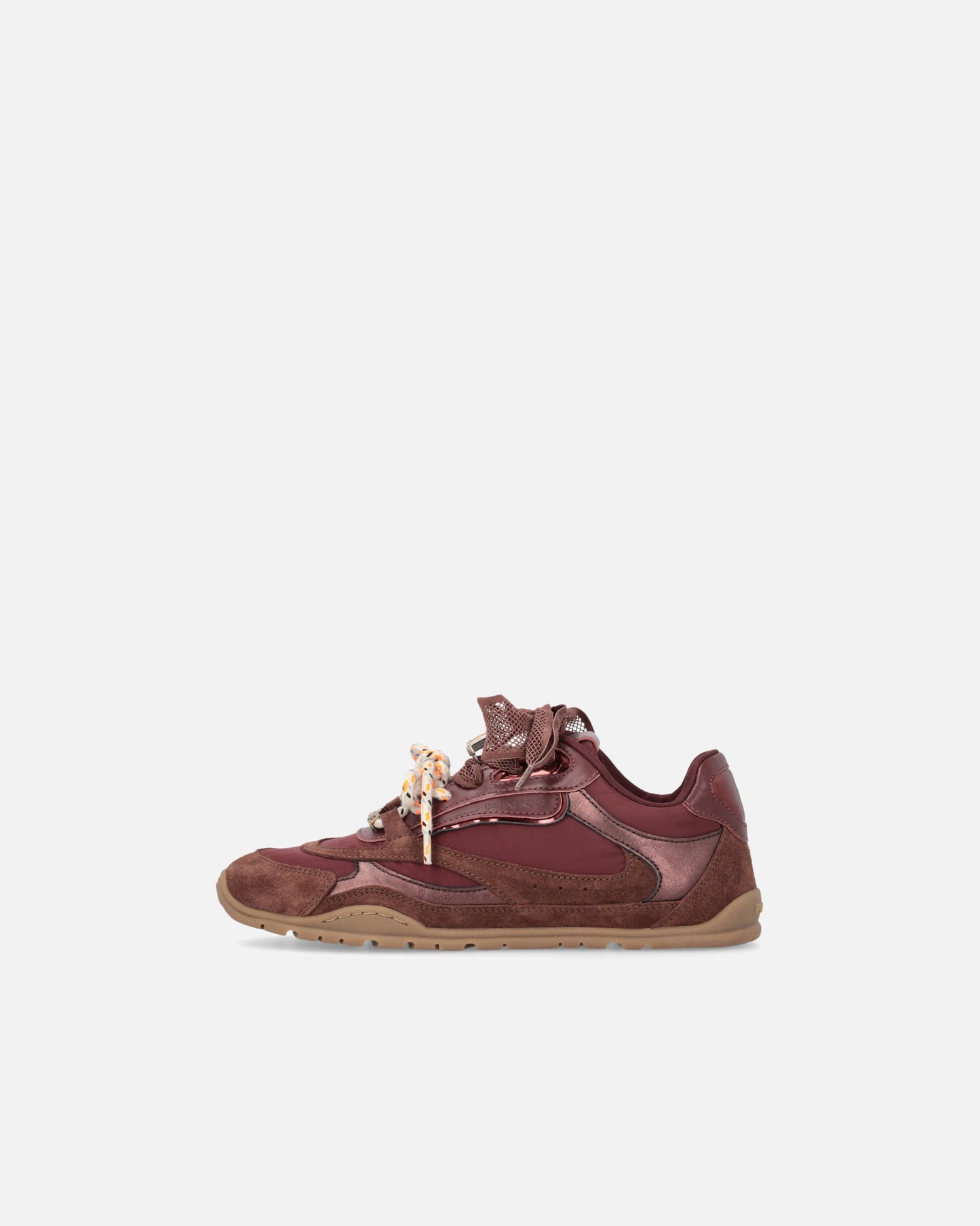 Sneakers with double laces and logo details