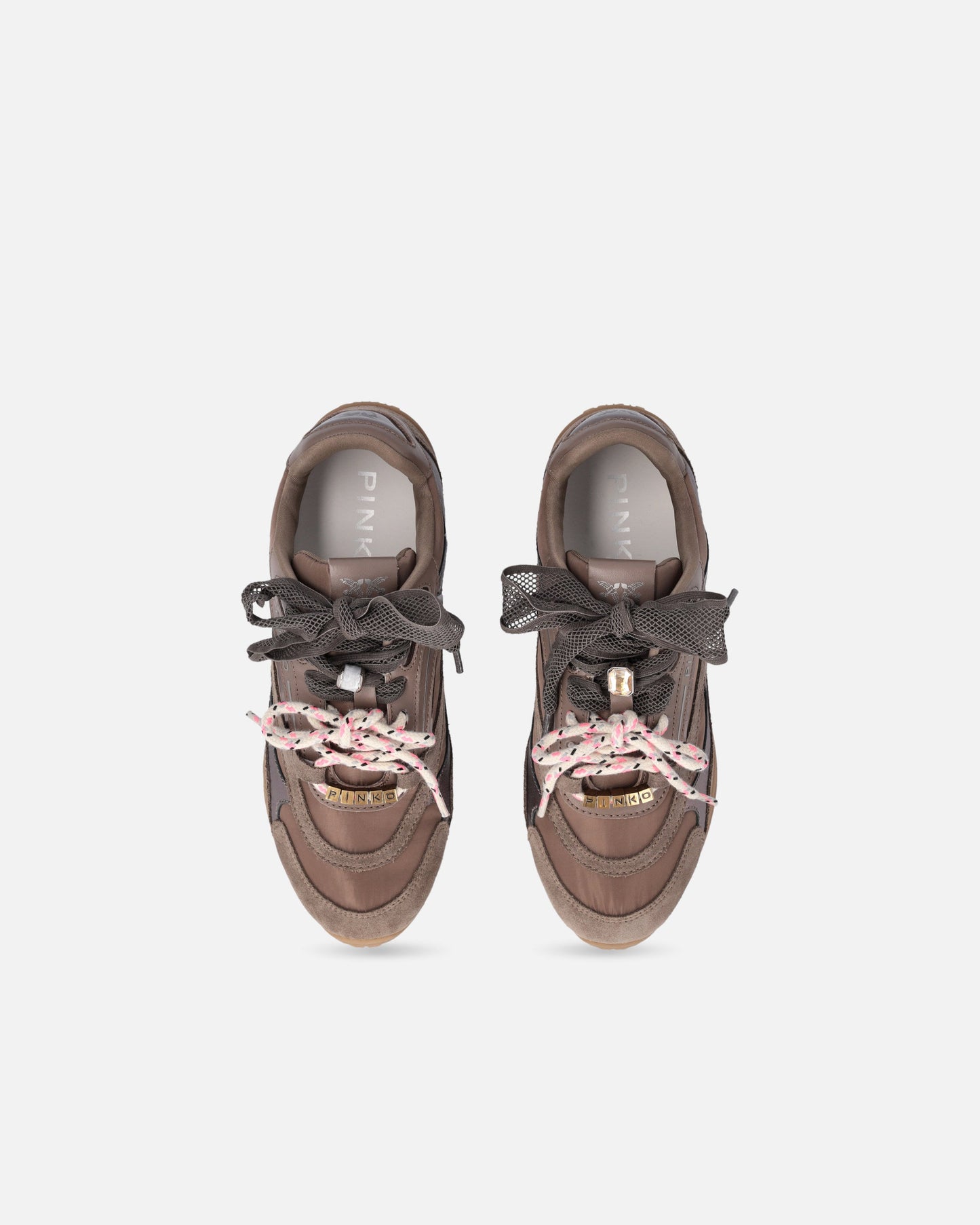 Sneakers with double laces and logo details