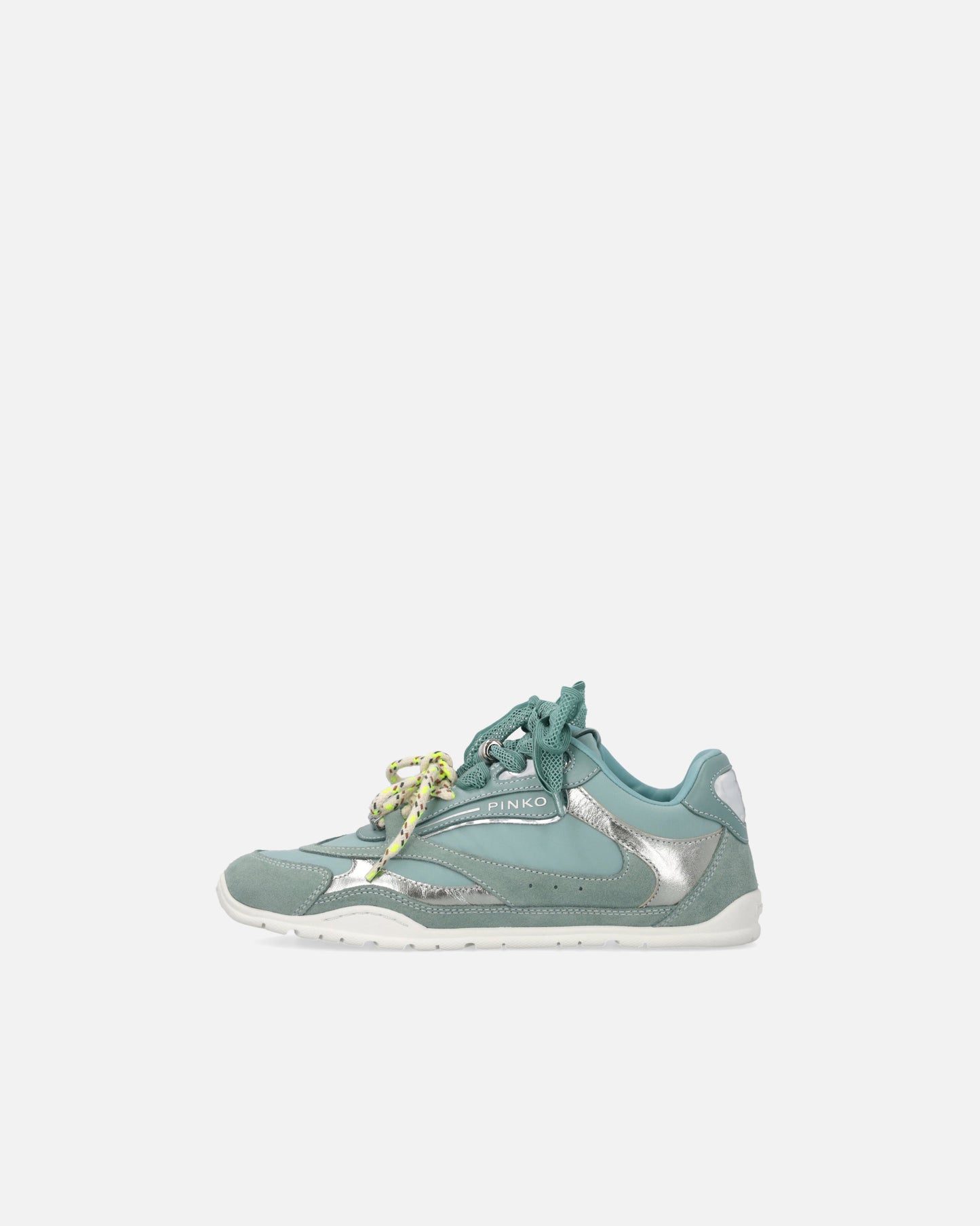 Sneakers with double laces and logo details