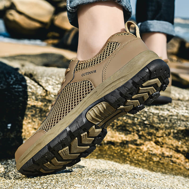 Leichte, atmungsaktive Outdoor Trekking- und Trailschuhe